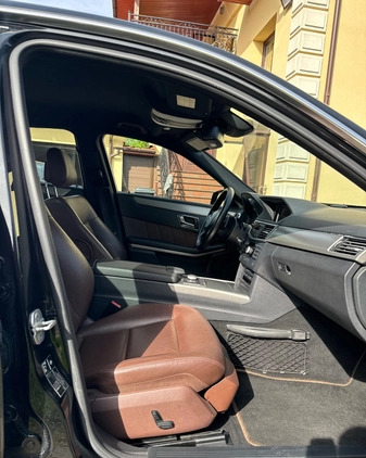 Mercedes-Benz Klasa E cena 43500 przebieg: 302637, rok produkcji 2009 z Wiązów małe 742
